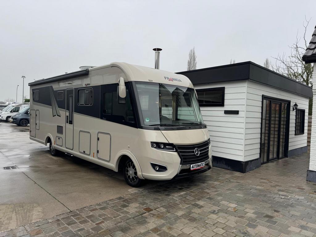 Mercedes Sprinter 519 Frankia Platin V6