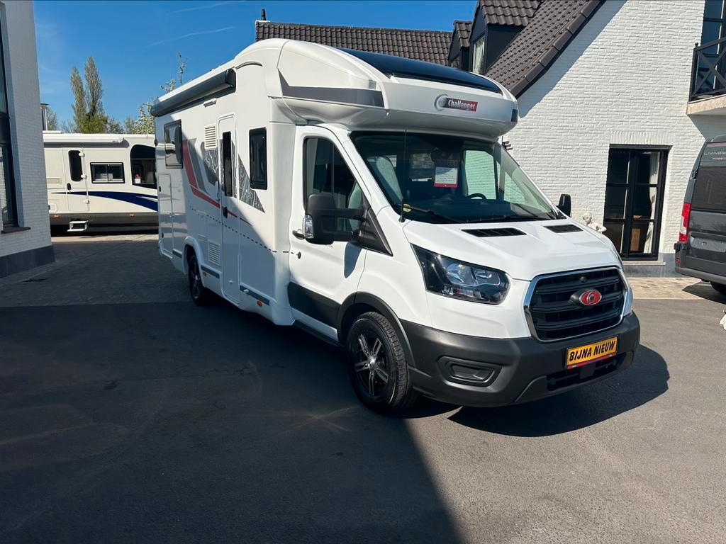 Ford Transit Challenger 268